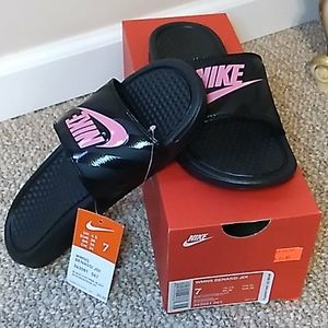 Nike sandles